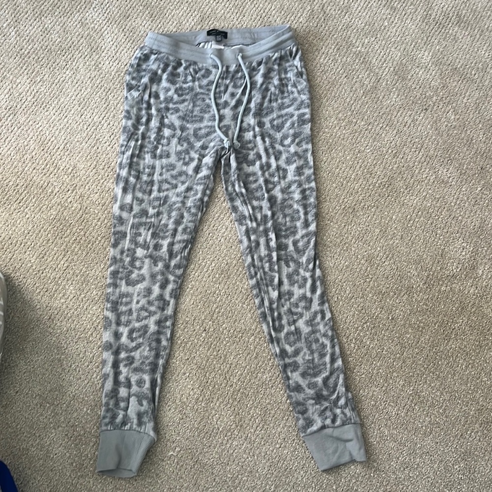 Lucky brand sweatpants, soft with pockets cheetah print
